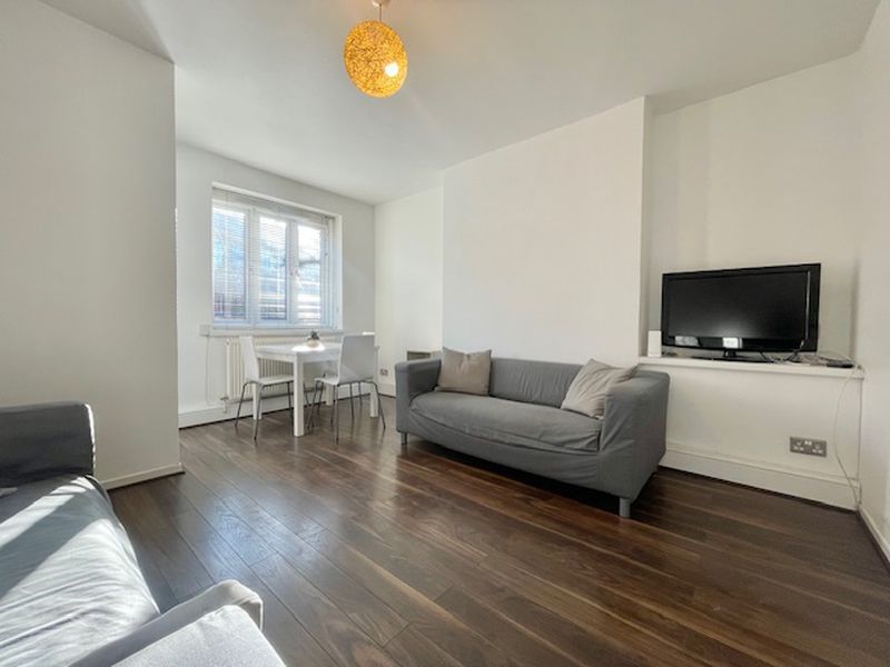 Property photo 3 of 9 Photo 8