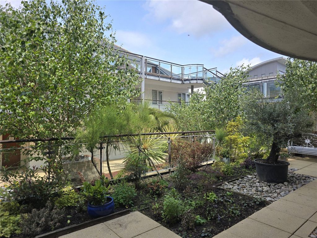 Property photo 2 of 12 Picture No. 04