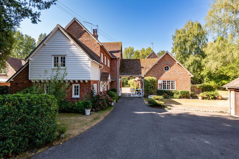 Property photo 3 of 11