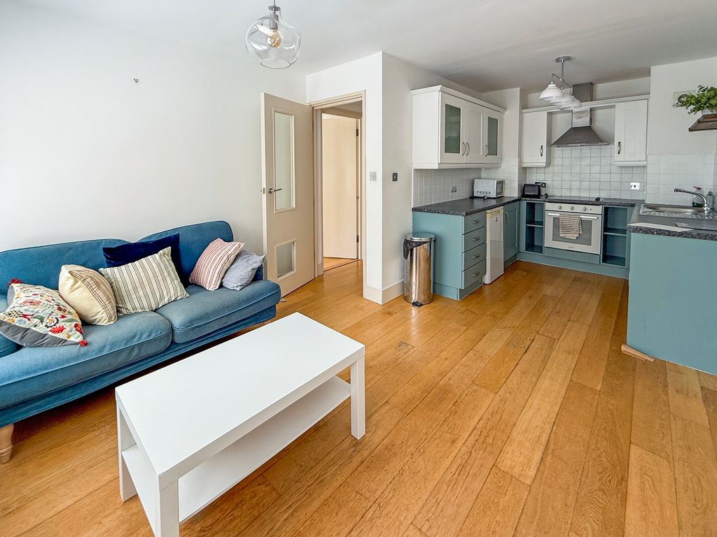 Property photo 1 of 18 Img_9878