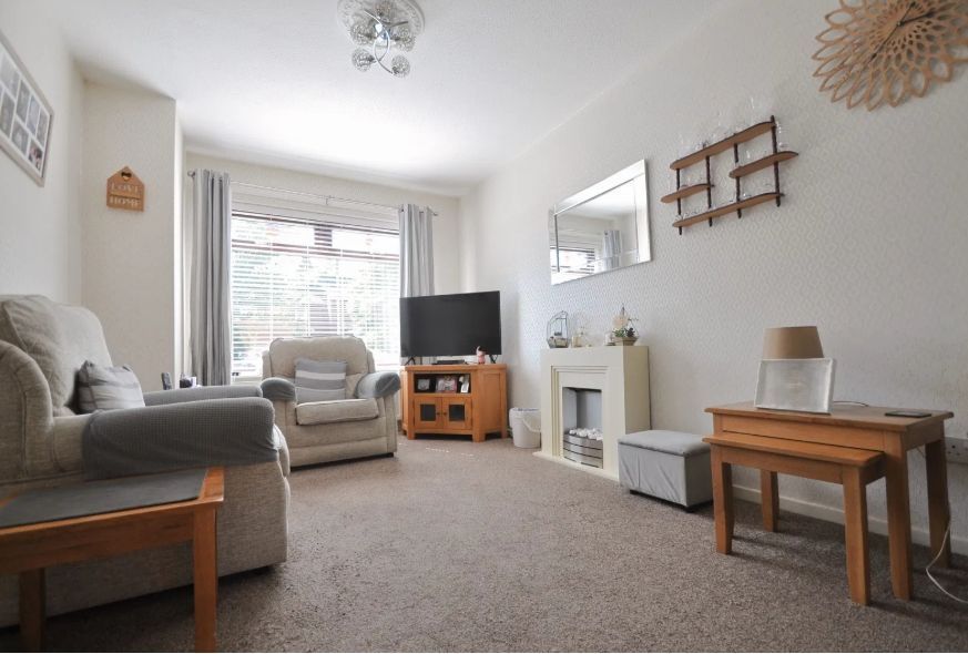 Property photo 2 of 29