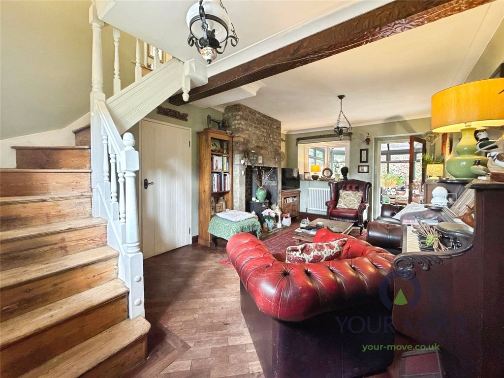Property photo 3 of 19 Picture No. 05