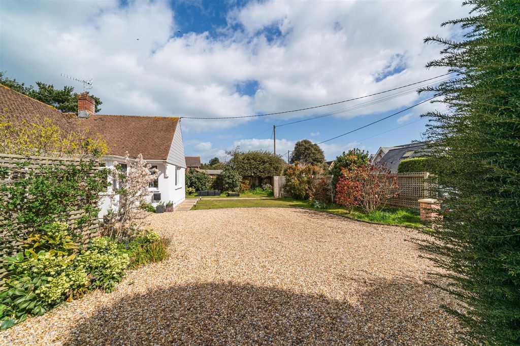 Property photo 3 of 34 2311-004-Websize.Jpeg