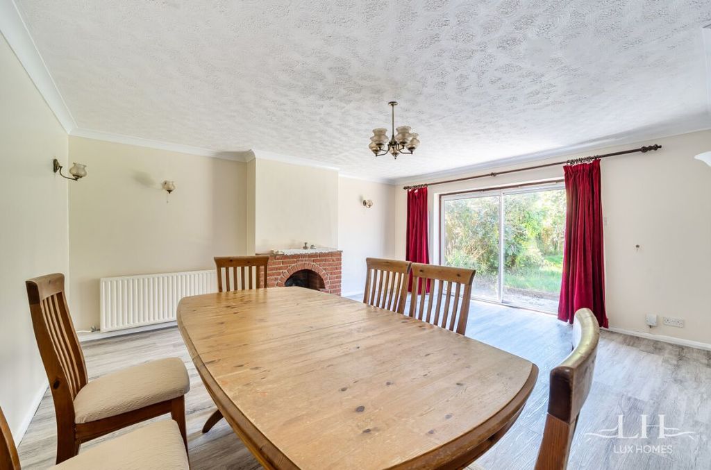 Property photo 3 of 22