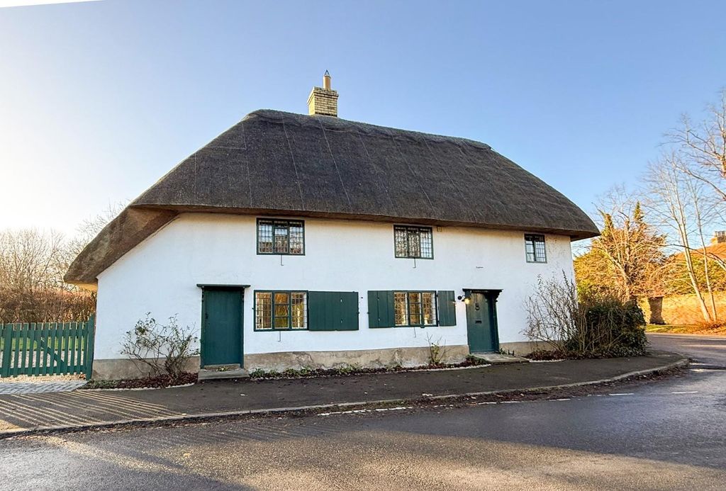 Property photo 1 of 21 Front