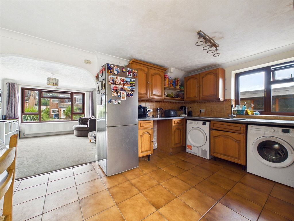 Property photo 2 of 13 Picture No. 14