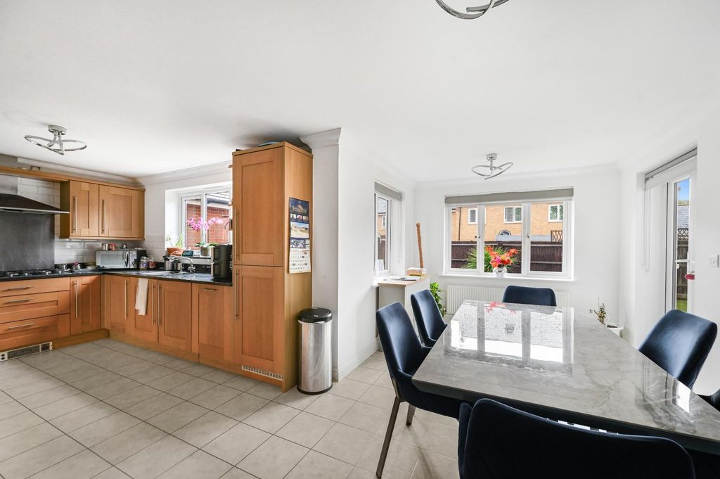Property photo 2 of 20 Kitchen/Dining Room