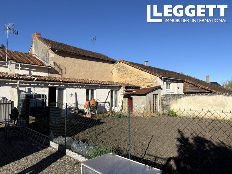 Property photo 2 of 10