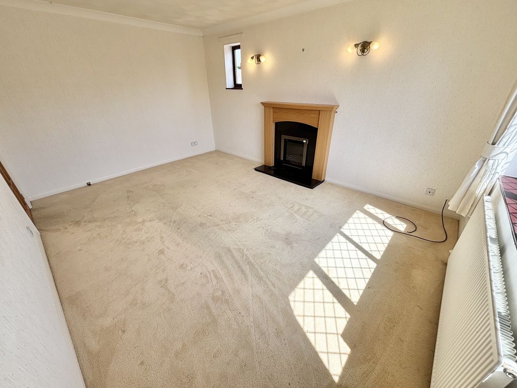 Property photo 3 of 29