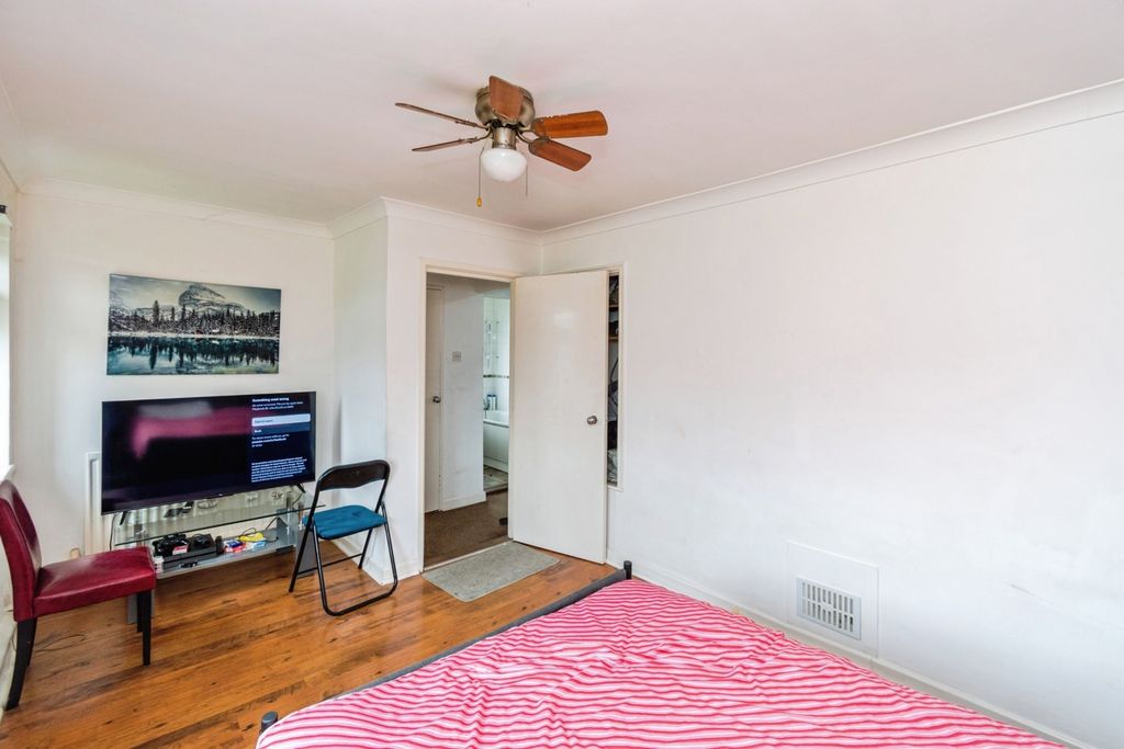 Property photo 3 of 15 Pbox-Img.Jpg