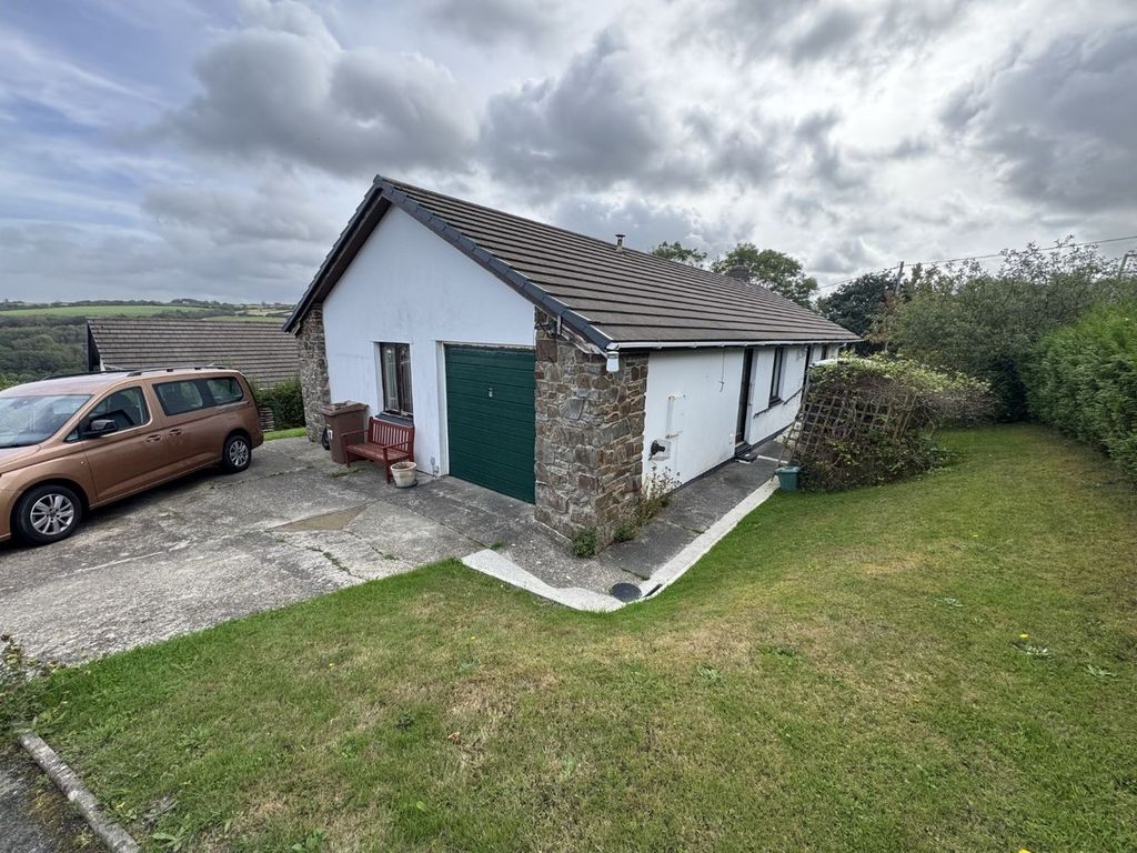 Property photo 2 of 29