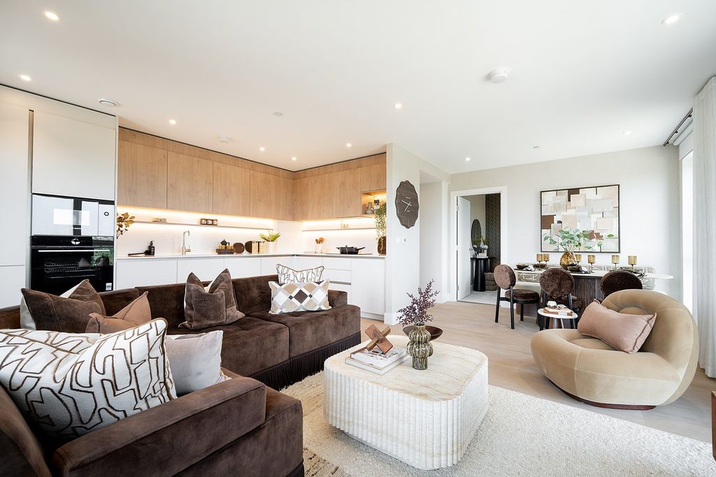 Property photo 2 of 19 Living Room