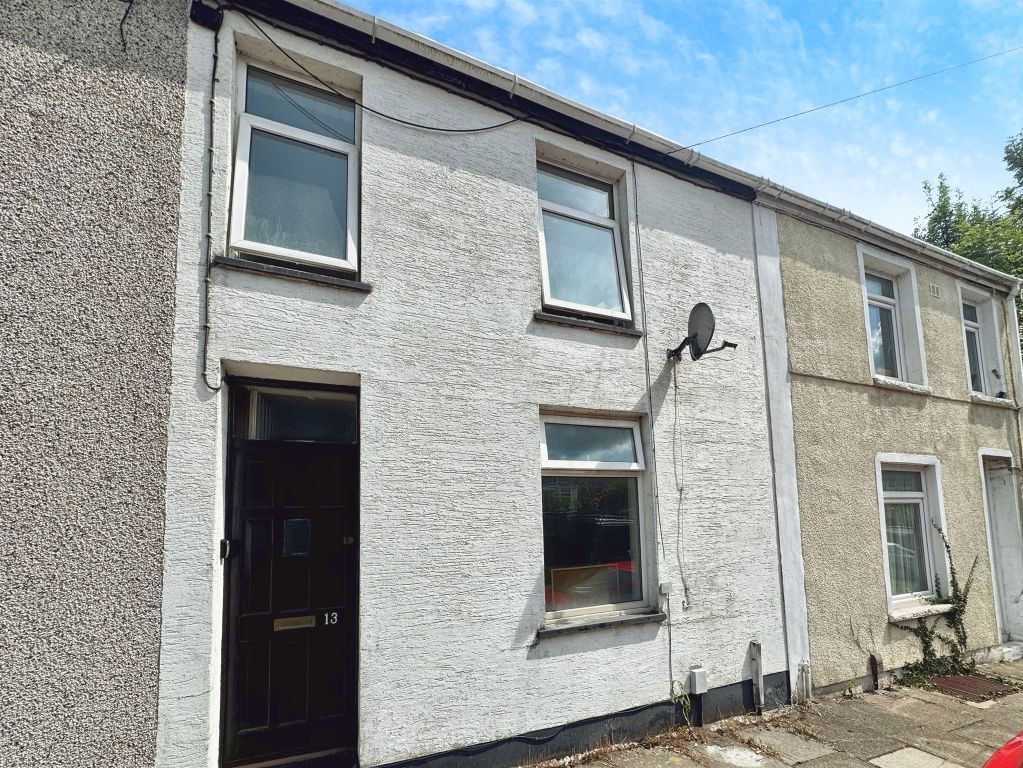 Property photo 1 of 12