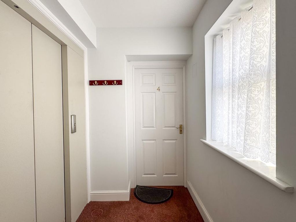 Property photo 3 of 25 Apartment 4, Snaefell House (7).Jpg