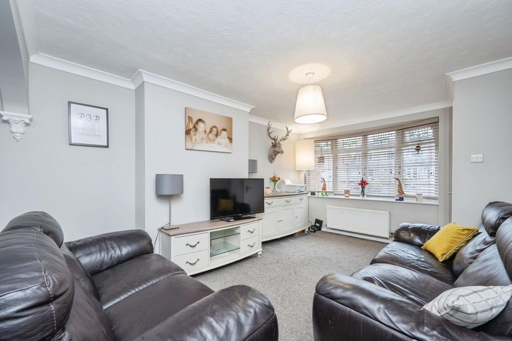 Property photo 3 of 26 31Damaroad-18.Jpg