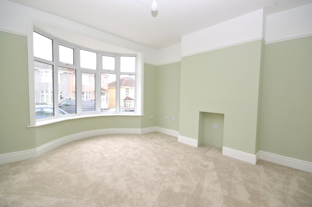 Property photo 2 of 12 Picture No. 03