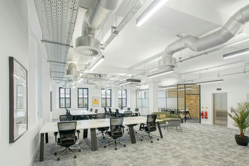 Property photo 3 of 13 Office Space
