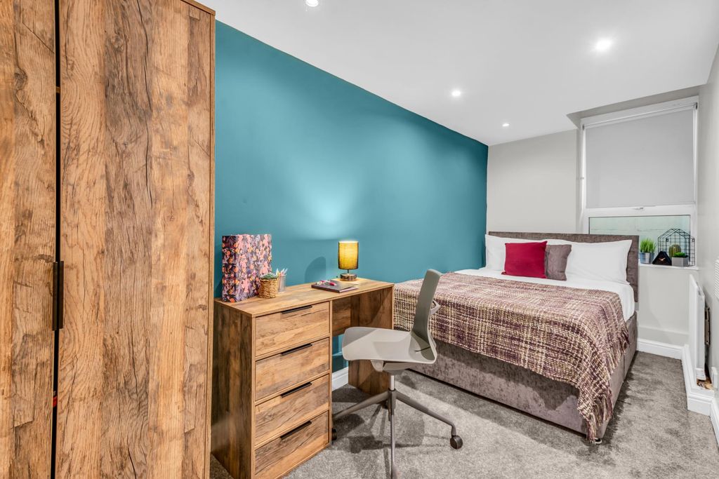 Property photo 1 of 9 Property Photo