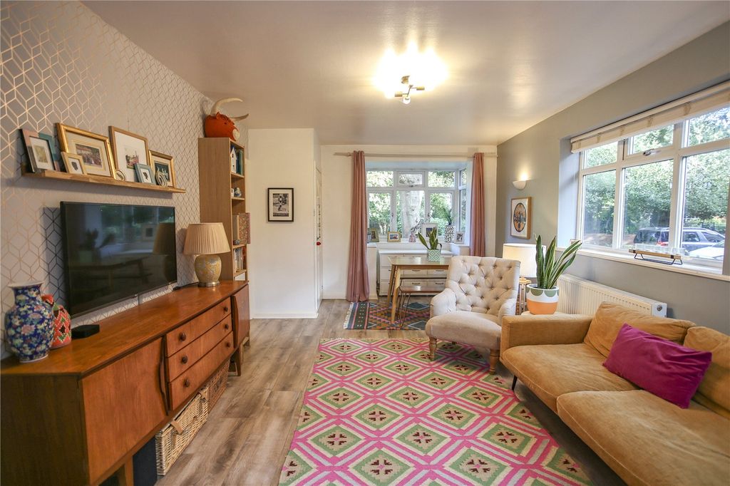 Property photo 2 of 19 Picture No. 09