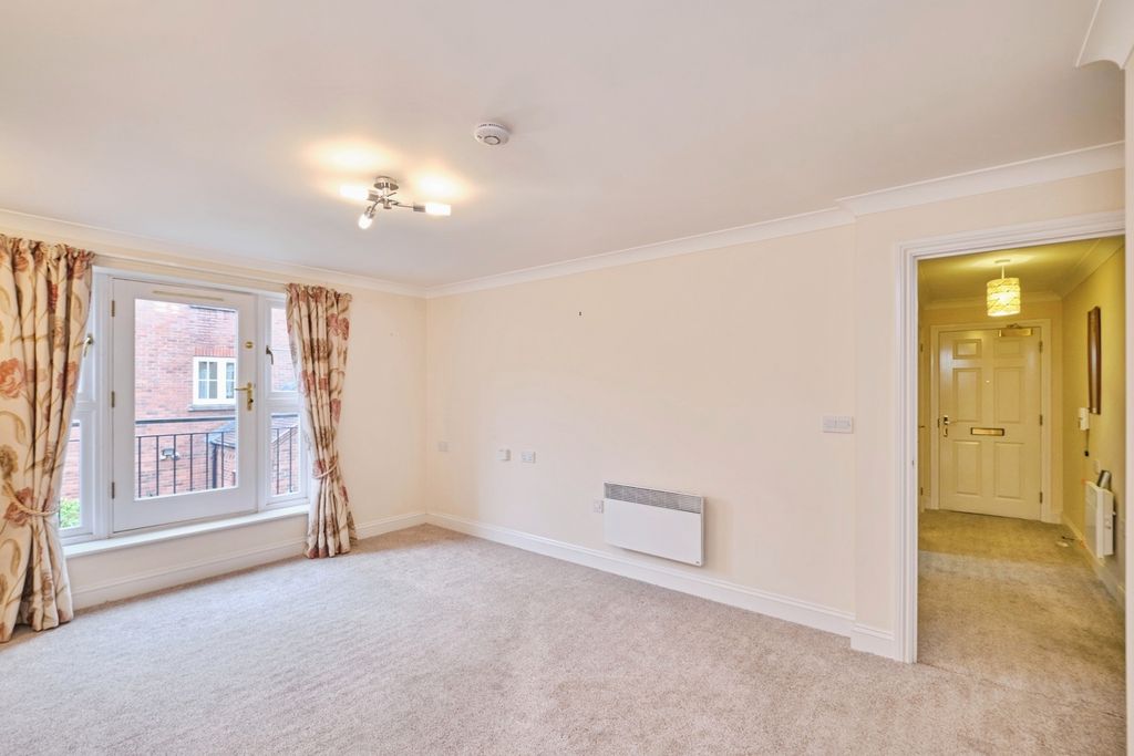 Property photo 3 of 17 Photo