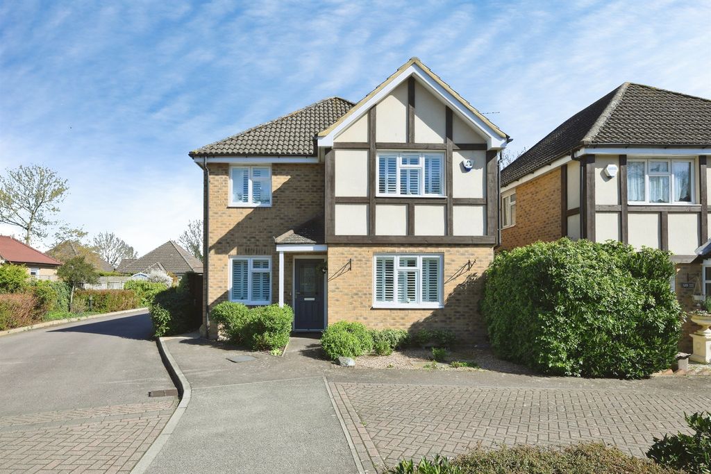 Property photo 1 of 23