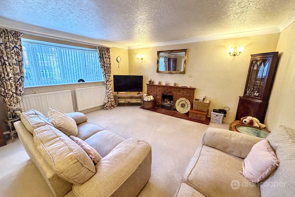 Property photo 2 of 10 4799564