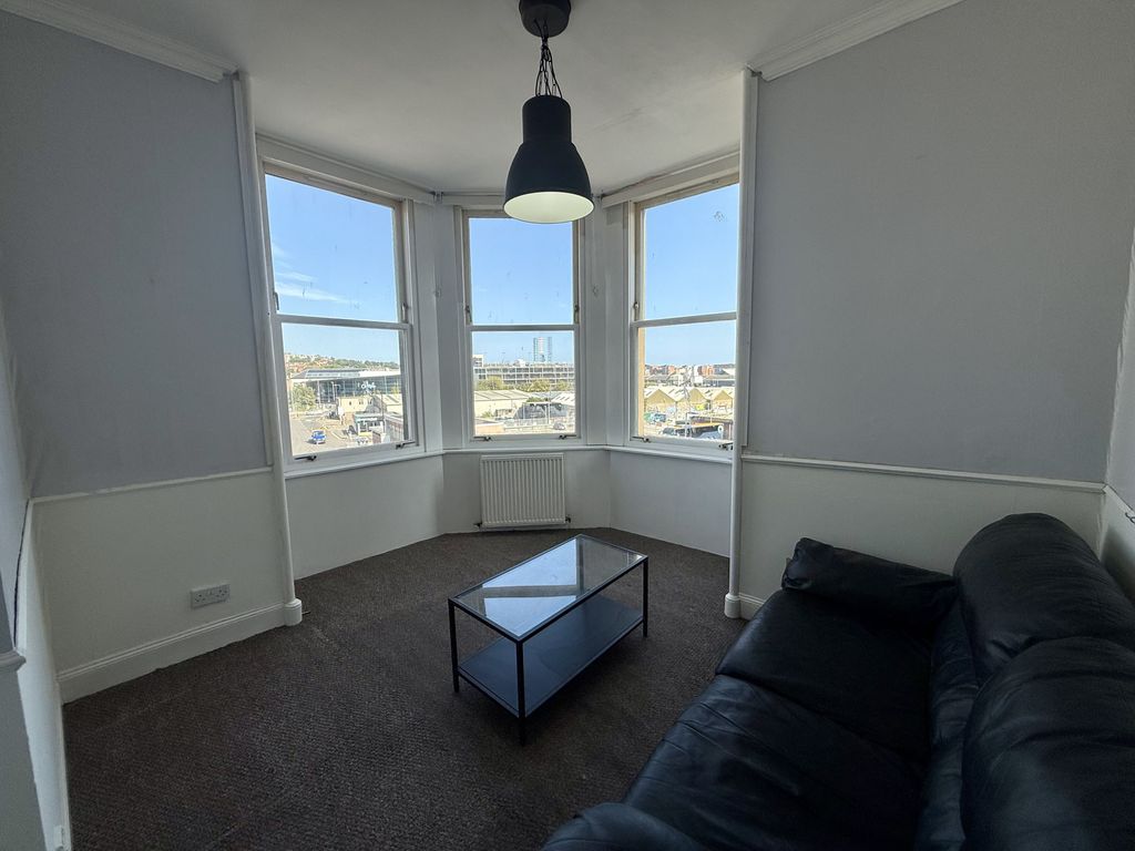Property photo 1 of 7 Sitting Room