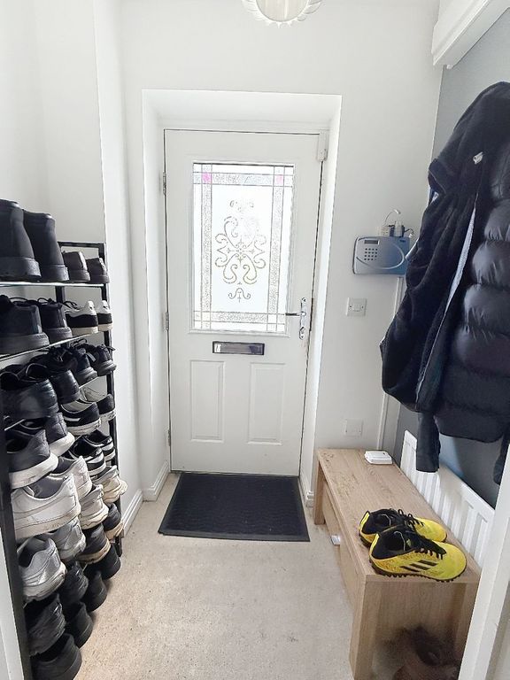 Property photo 2 of 34