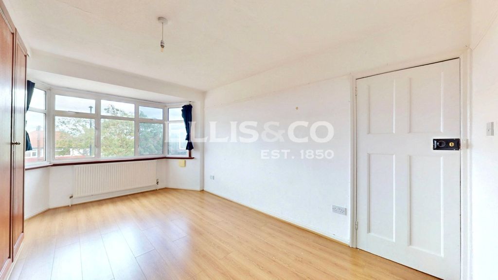 Property photo 2 of 12 Picture No. 06