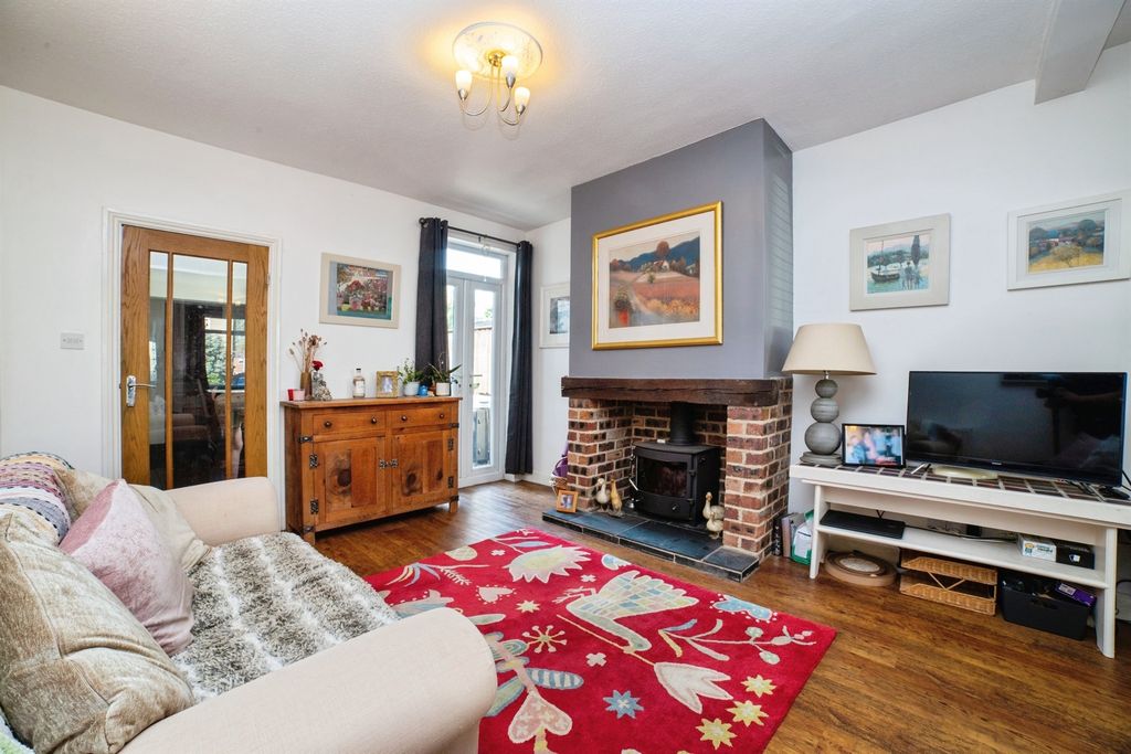 Property photo 3 of 17