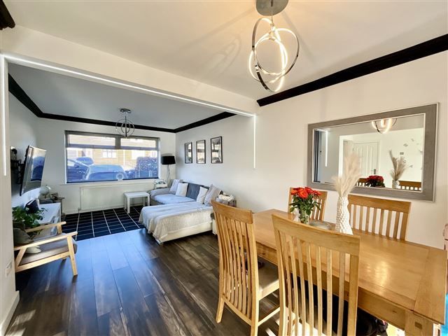 Property photo 3 of 21 Dining Room