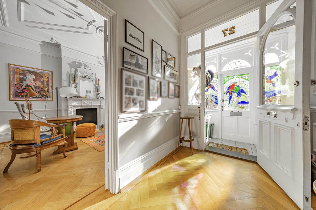 Property photo 3 of 24 Picture No. 31