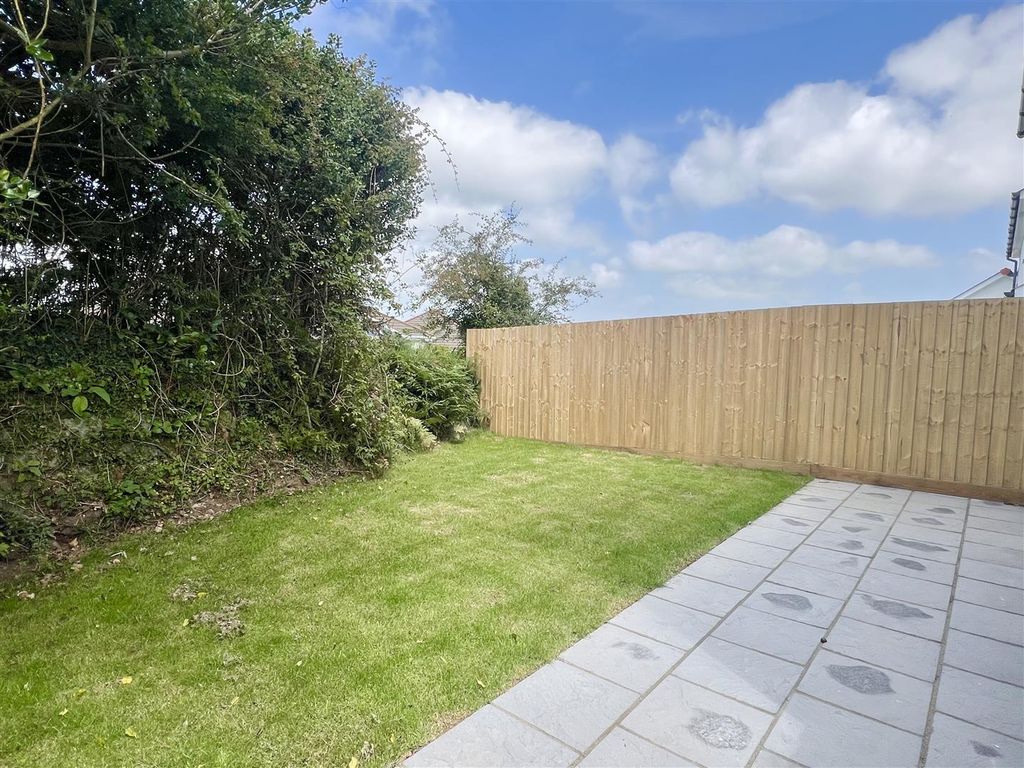 Property photo 3 of 37