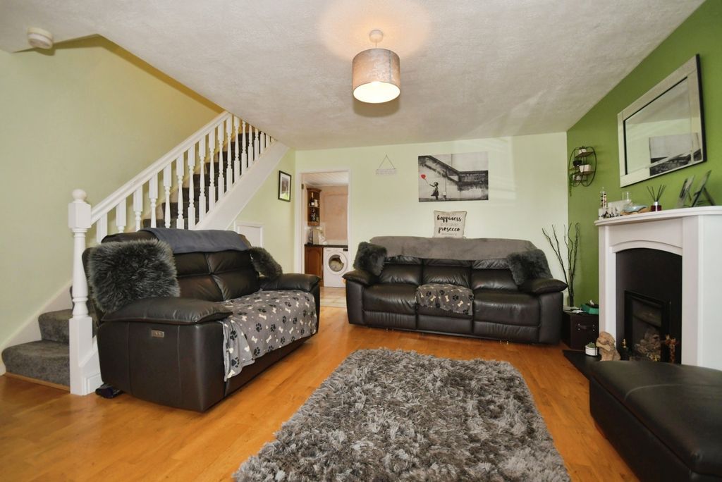 Property photo 3 of 25 Pbox-Img.Jpg