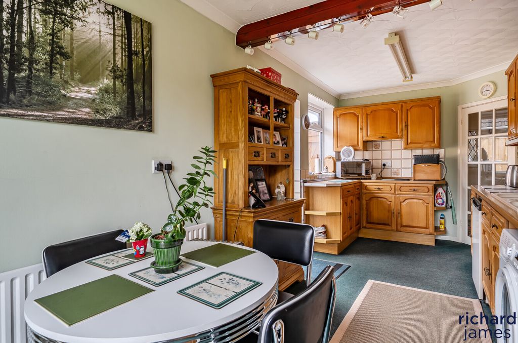 Property photo 3 of 12 c1F97A4Cceac4E22978F81Fb34d67256