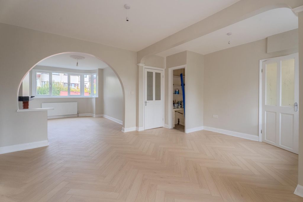 Property photo 2 of 16 Living Room