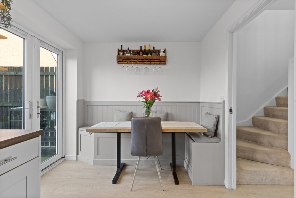 Property photo 3 of 27 4779534