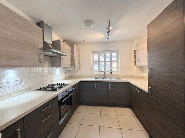 Property photo 2 of 16 Image