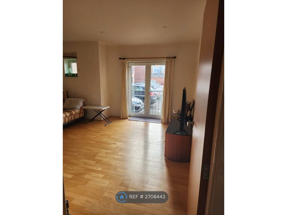 Property photo 3 of 9