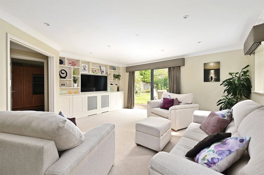 Property photo 2 of 23 Picture No. 06