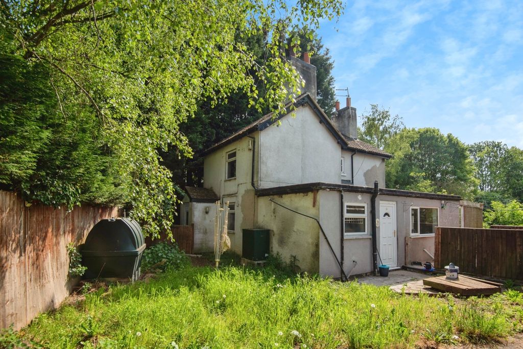 Property photo 1 of 19 Front View