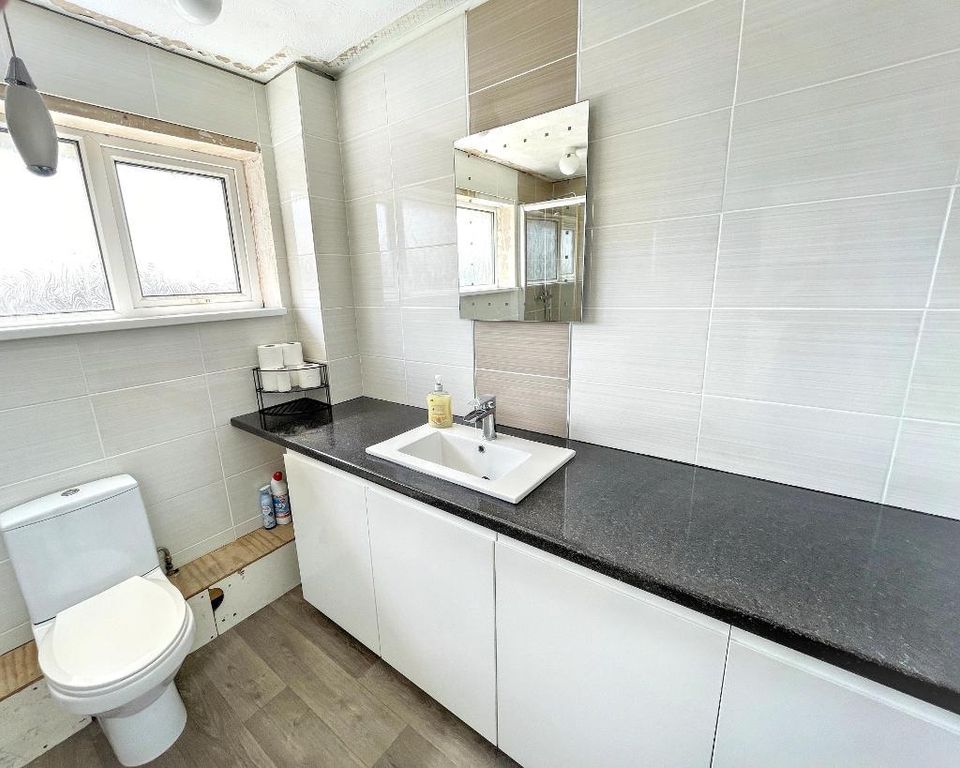 Property photo 3 of 13 Shower Room