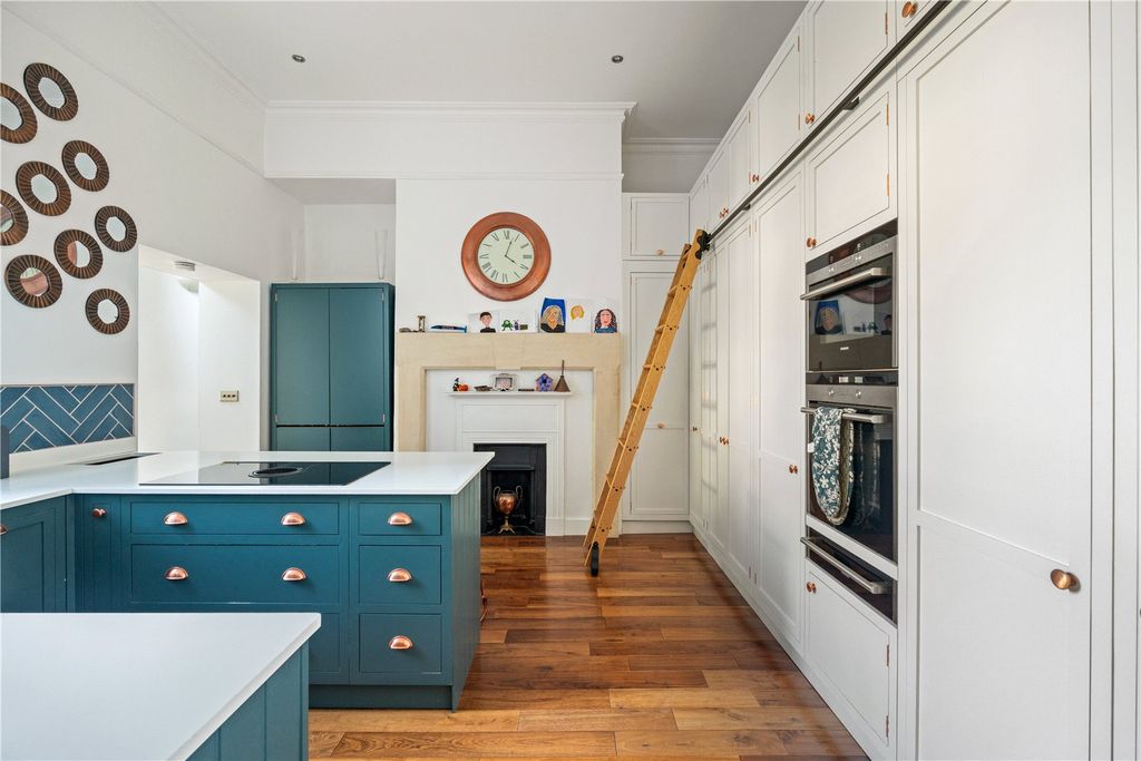 Property photo 2 of 23 Kitchen