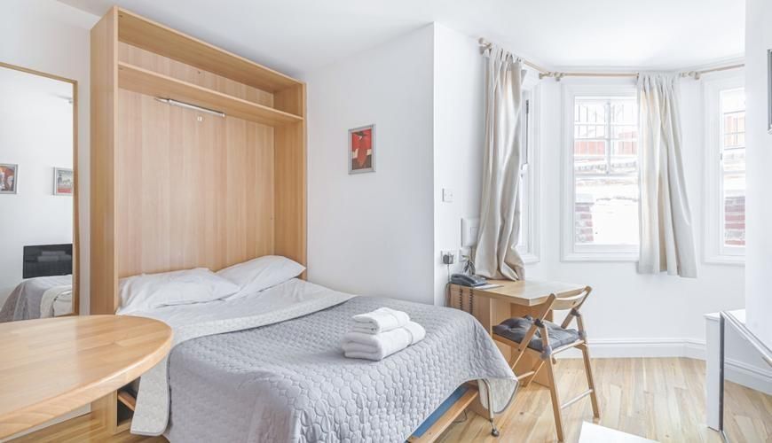 Property photo 1 of 7 Studio To Rent