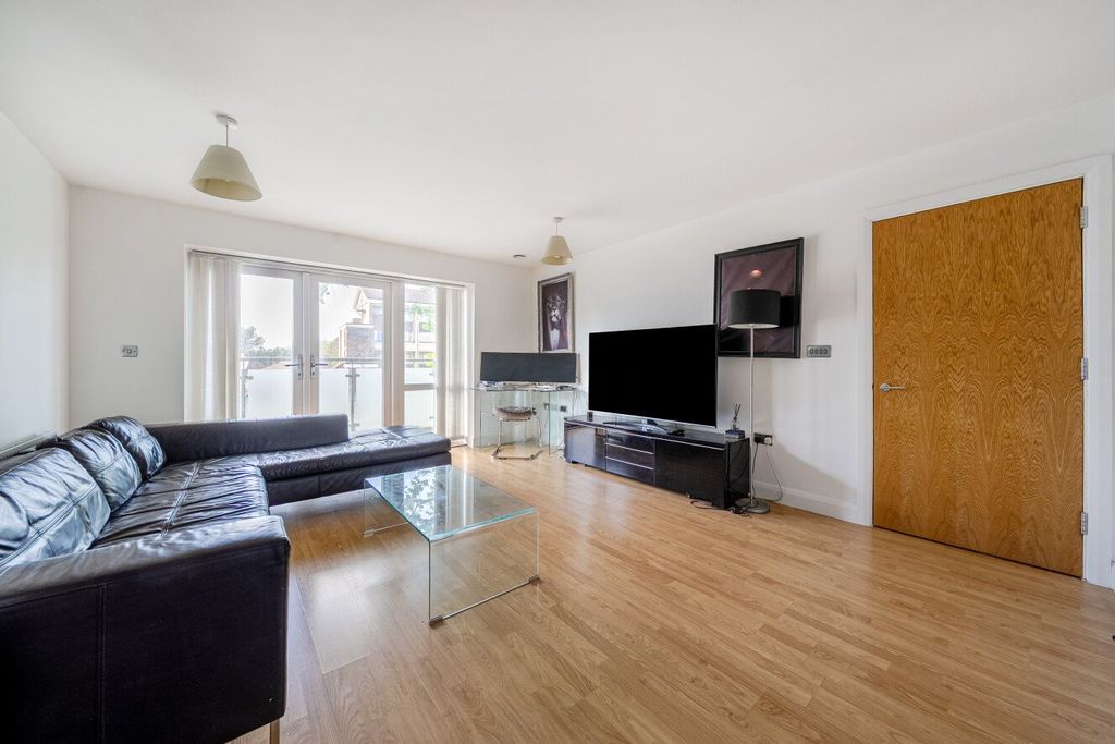 Property photo 1 of 14 Picture No. 02