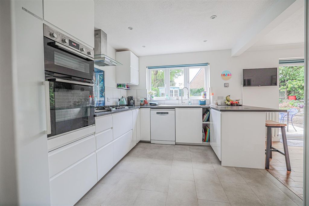 Property photo 3 of 32 980A1578.Jpg
