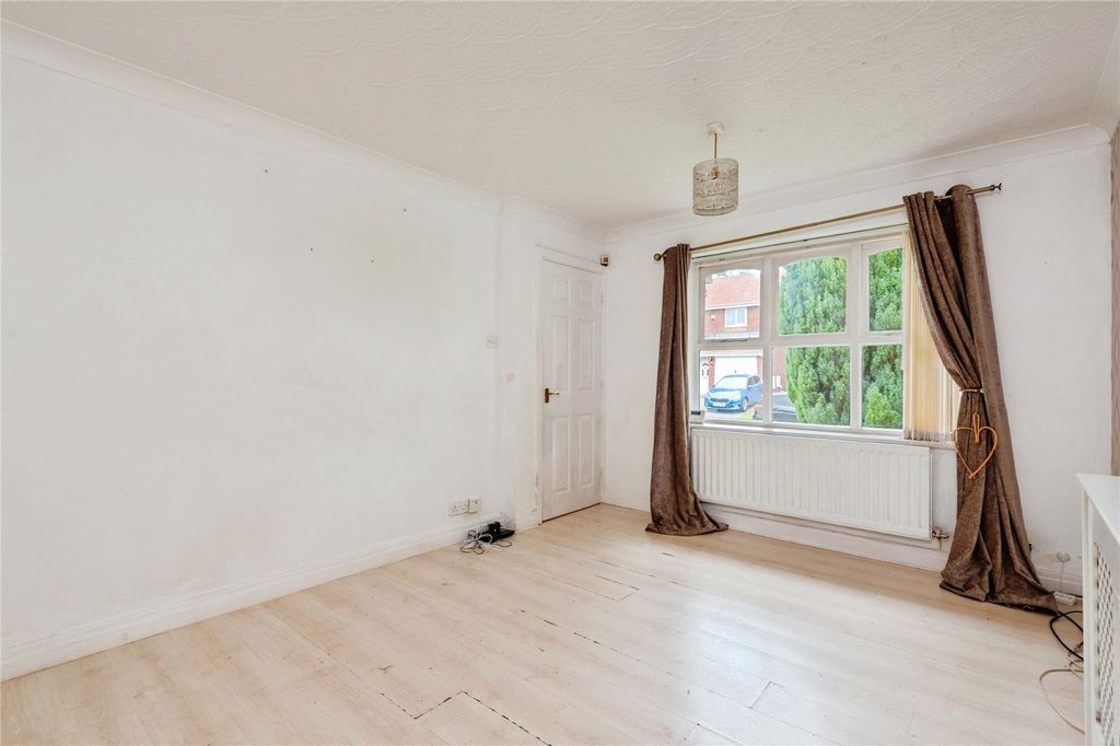 Property photo 3 of 17 Picture No. 04