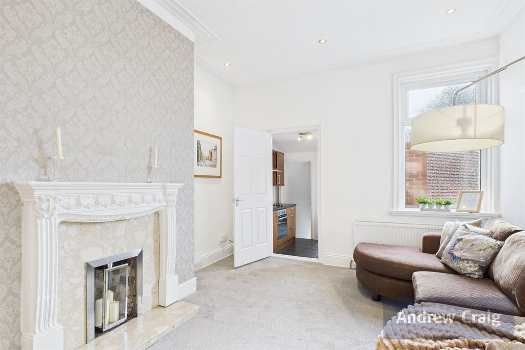 Property photo 1 of 14 (Main)