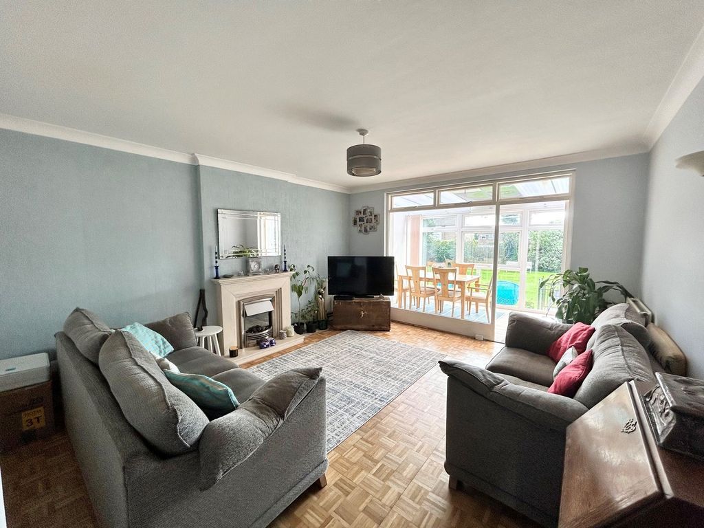 Property photo 2 of 14