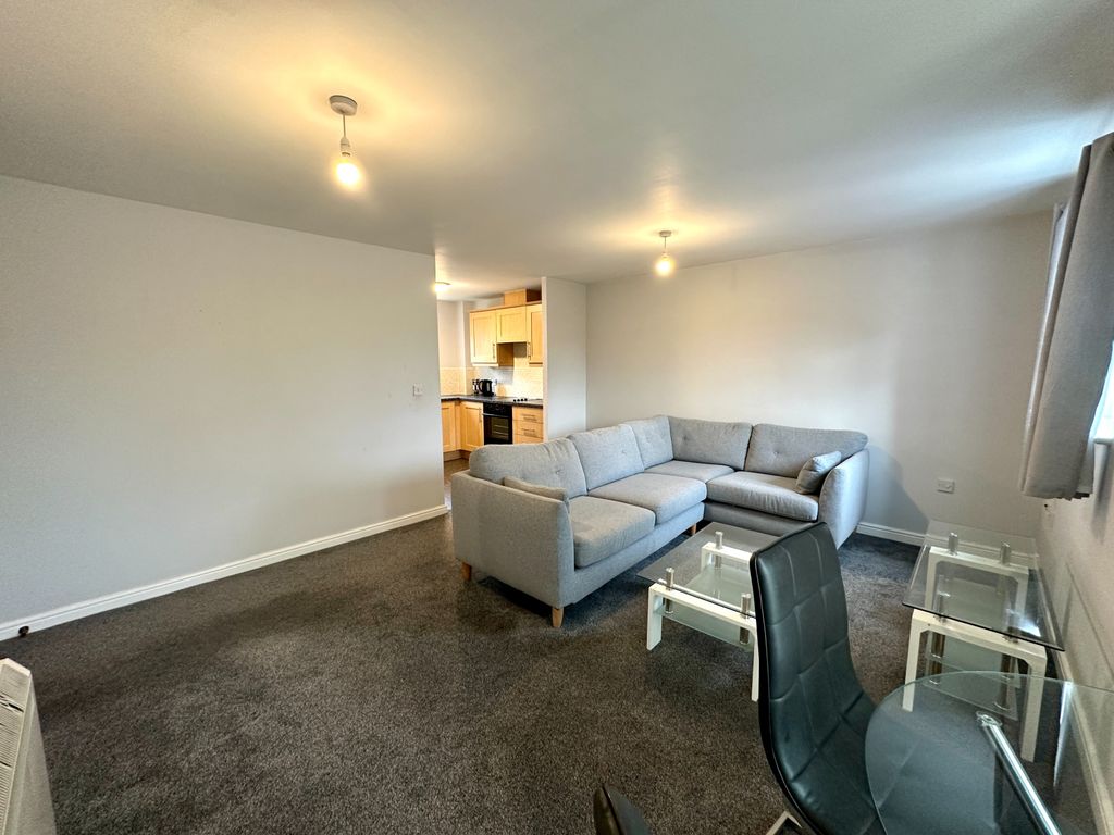 Property photo 3 of 14